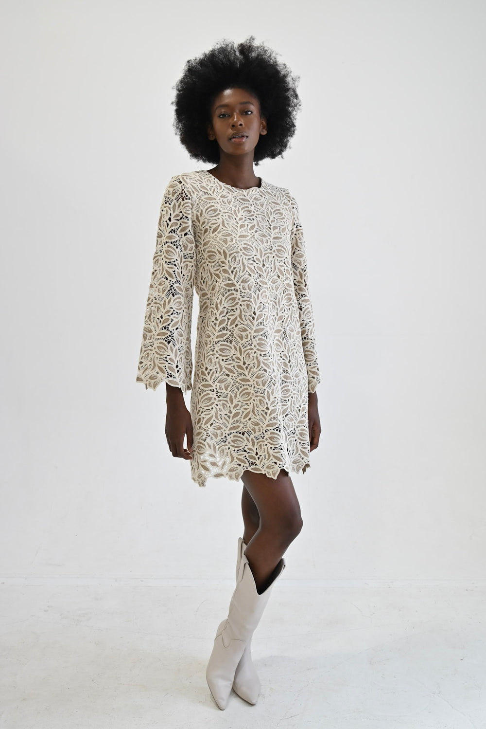 Camilla Caftan Grey Lace