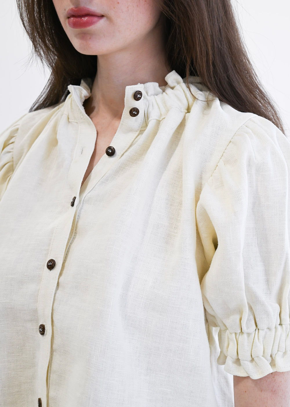 Elastic Collar Short Sleeve Top Ivory Linen