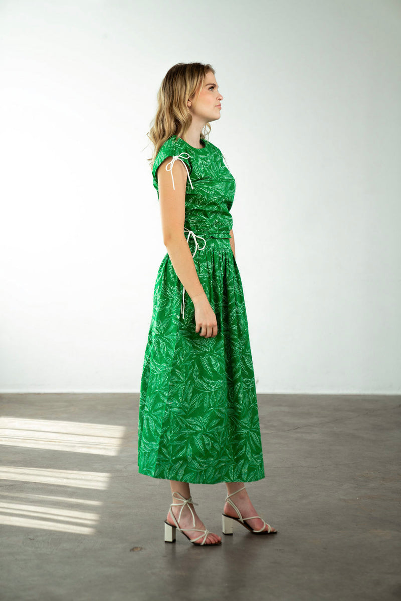 Cinch Waist Top Kelly Leaf