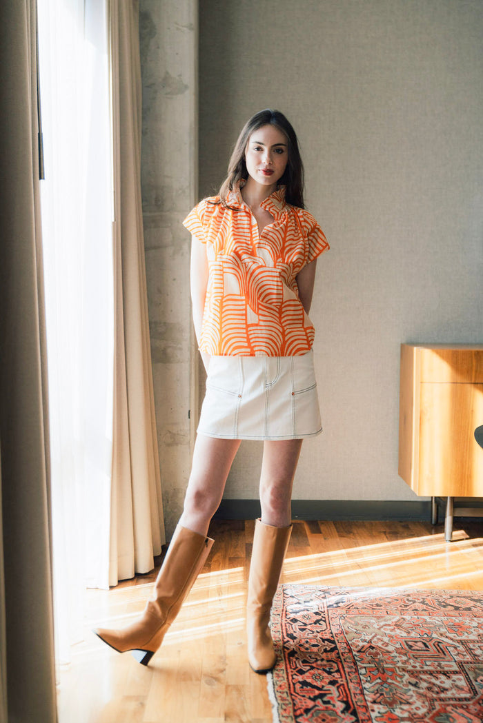 Vicki Short Sleeve Abstract Lines