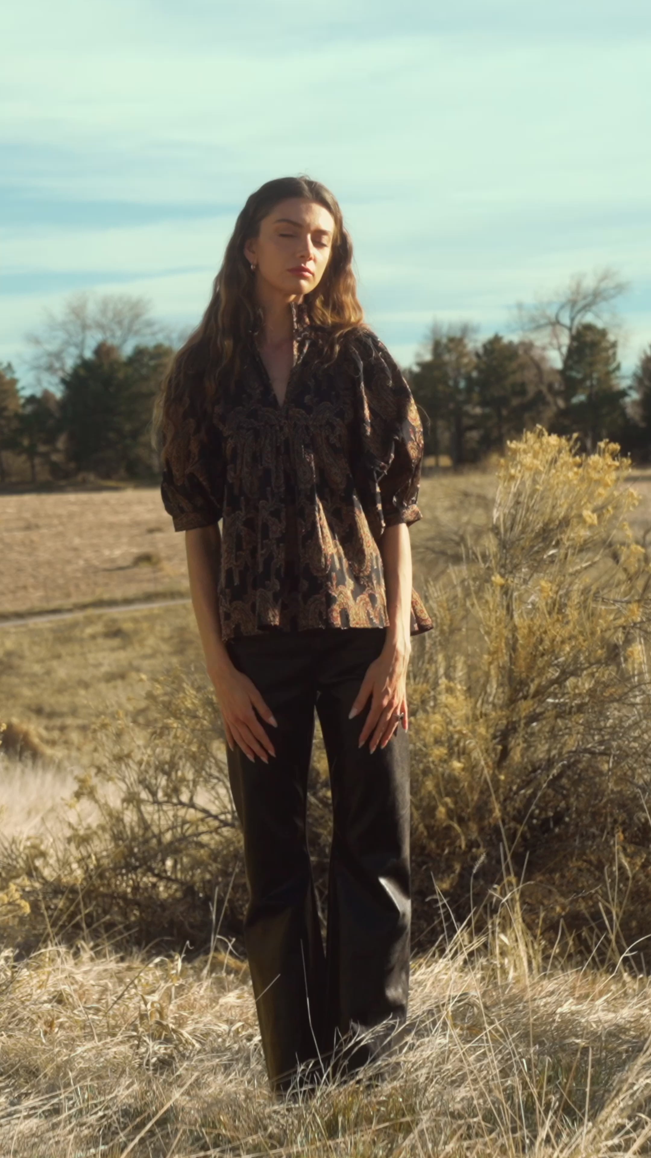 Never A Wallflower | High Neck Top Black Paisley – NeverAWallflower