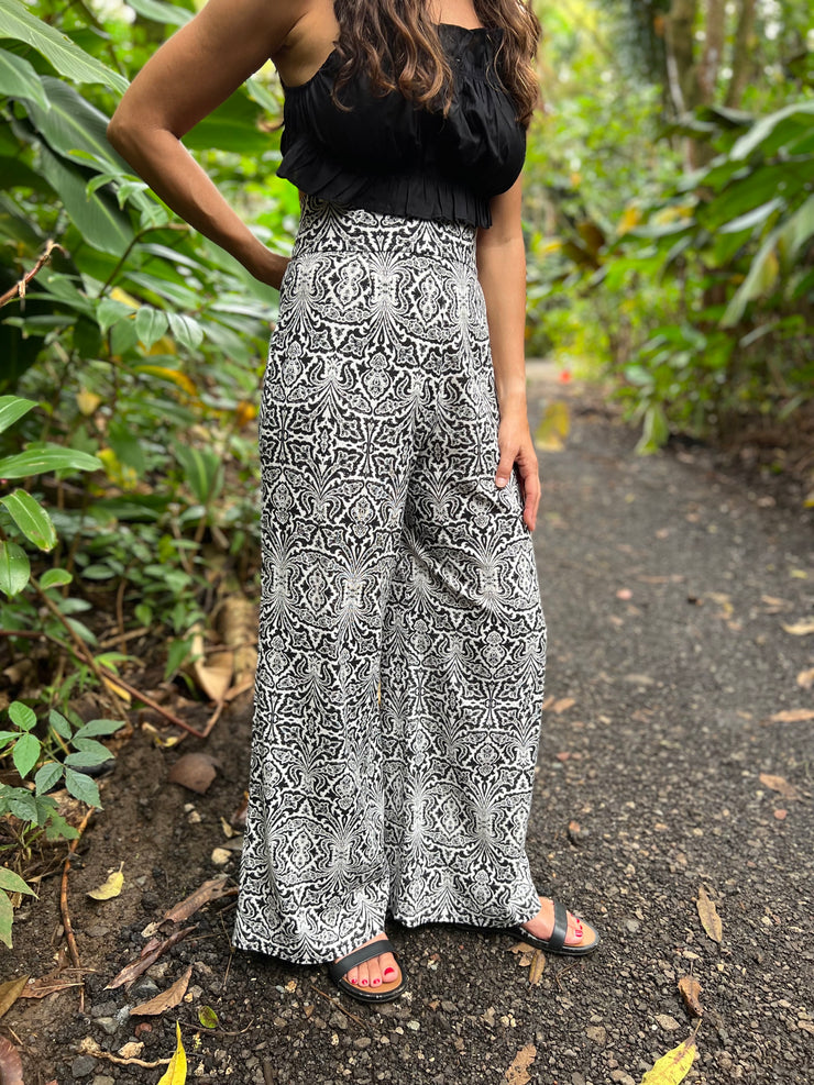Black & White Hawaiian Matador Pants