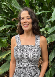 Black & White Hawaiian Malia Top